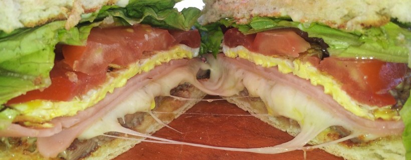 Sandwich de lomito, un gran platillo argentino para los amantes de la carne